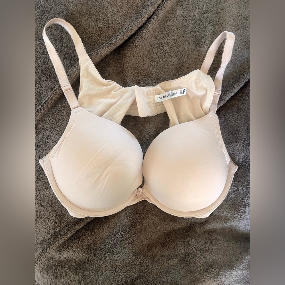 Torrid 40C nude bra